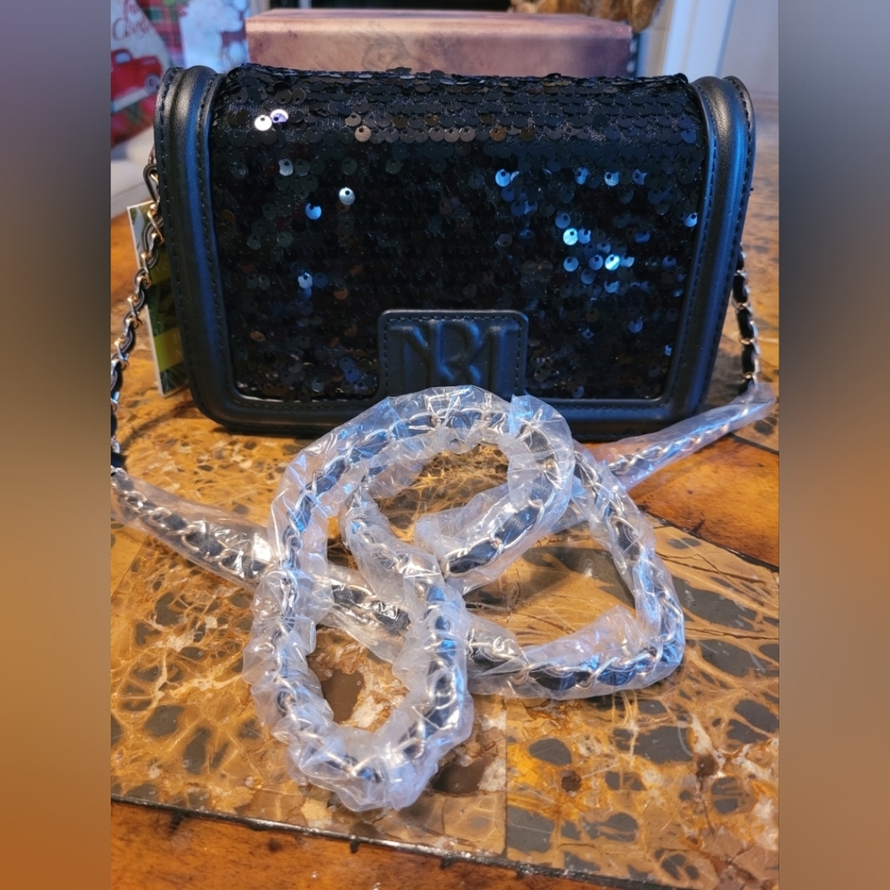 Badgley Mischka Black Sequin Crossbody Bag - Picture 1 of 7